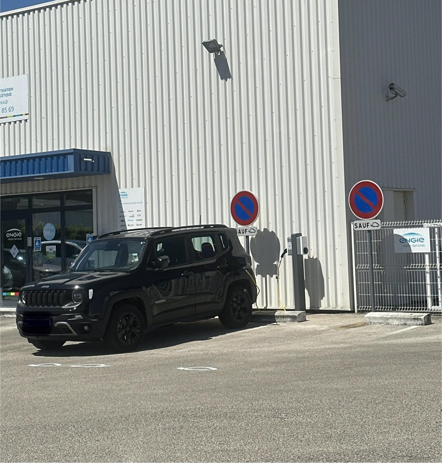 Maintenance borne commerciale